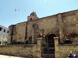 Parroquia de San Pedro de Plasencia