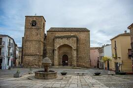 Parroquia de San Nicolás de Plasencia